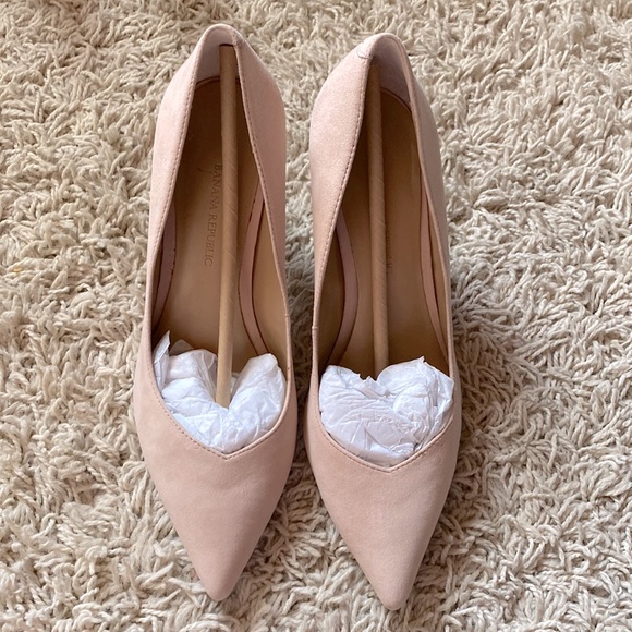 Banana Republic Madison Heels - Picture 1 of 5